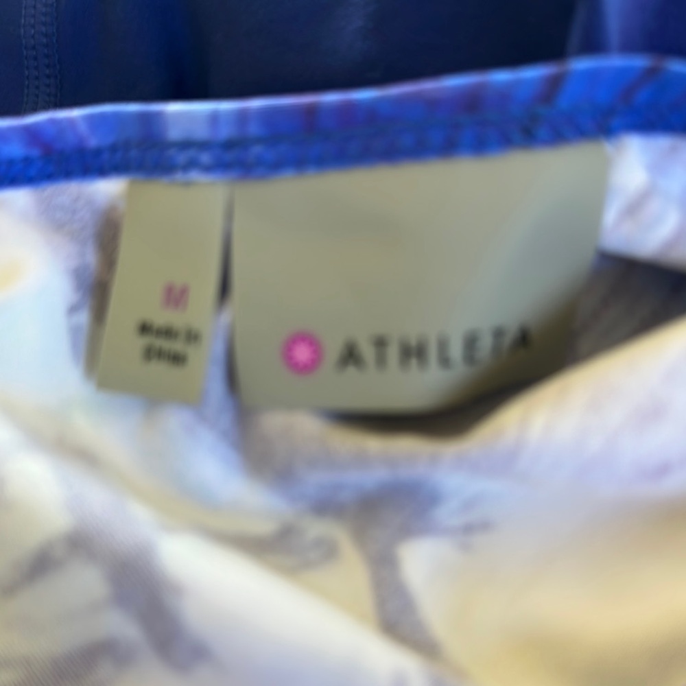 Athleta rashguard - Picture 5 of 6